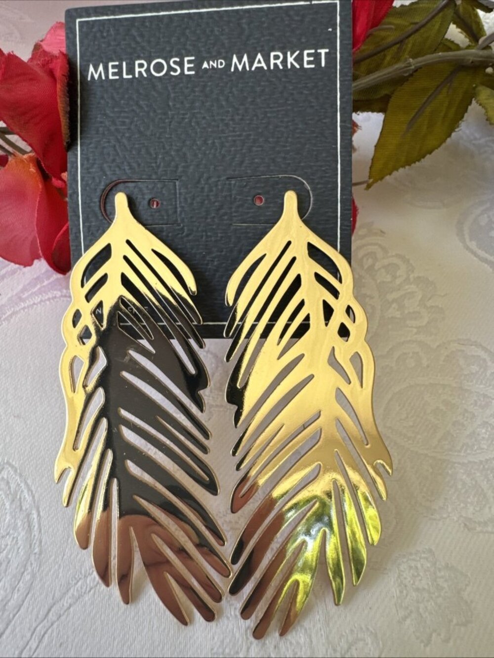 Nordstrom Melrose & Market Summer Earrings 3" Goldtone Filagree Cut Feathers NEW